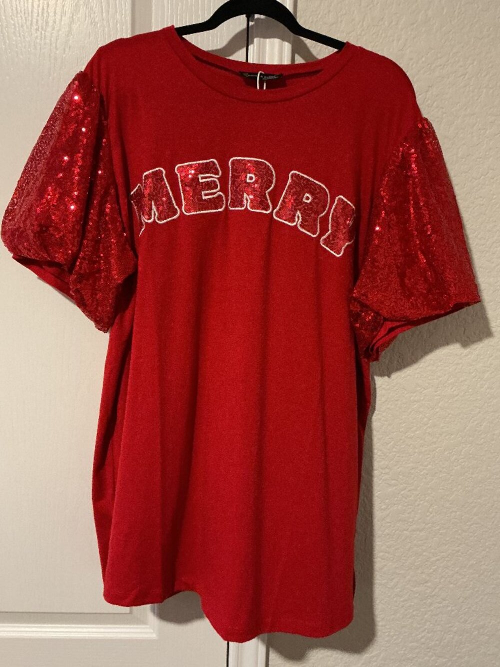 ❤️ Sequin “MERRY” Christmas Top ❤️
